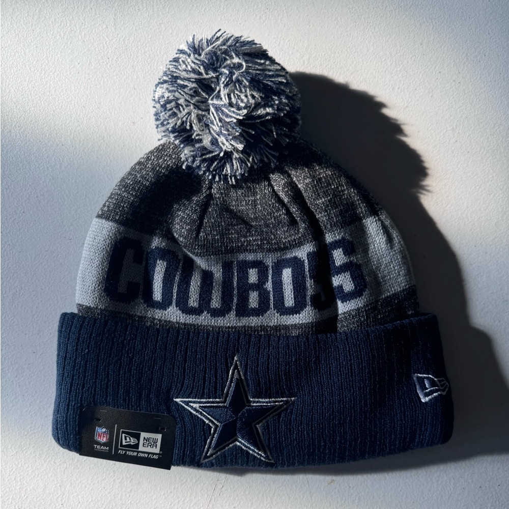 Dallas Cowboys NFL New Era Beanie Pom Pom- Brand New